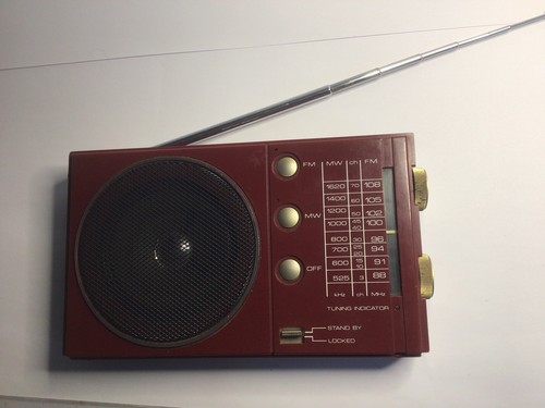 Saba radio 122 - rot,